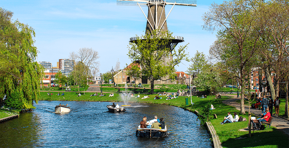 Canal Escape in Leiden