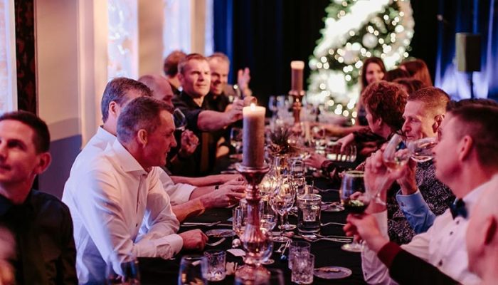 Walking-christmas-dinner leiden